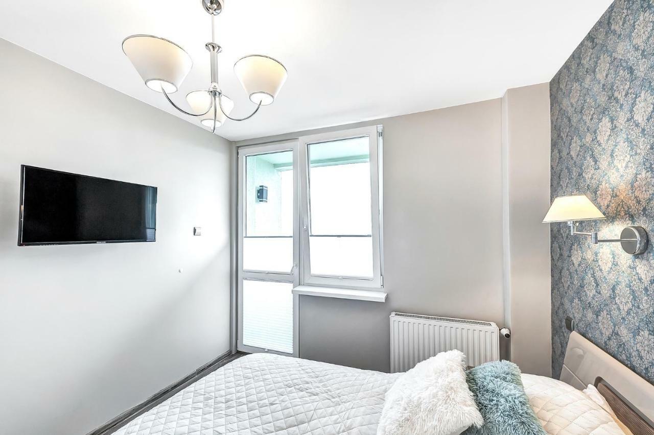 Orion Downtown Apartment By Pinpoint Łódź Kültér fotó